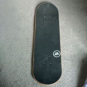 Skateboard deck